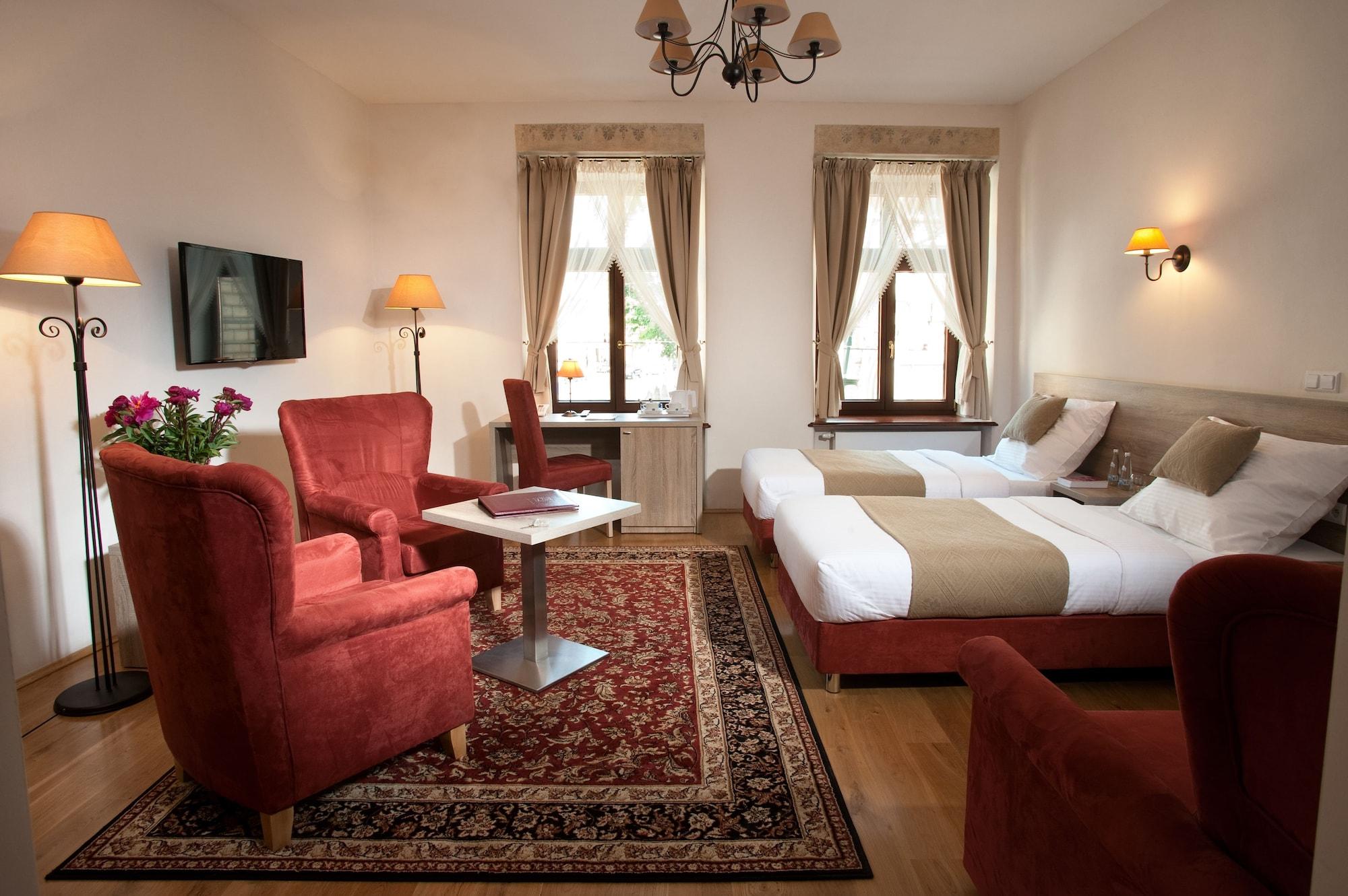 Hotel Santi Красков Екстериор снимка