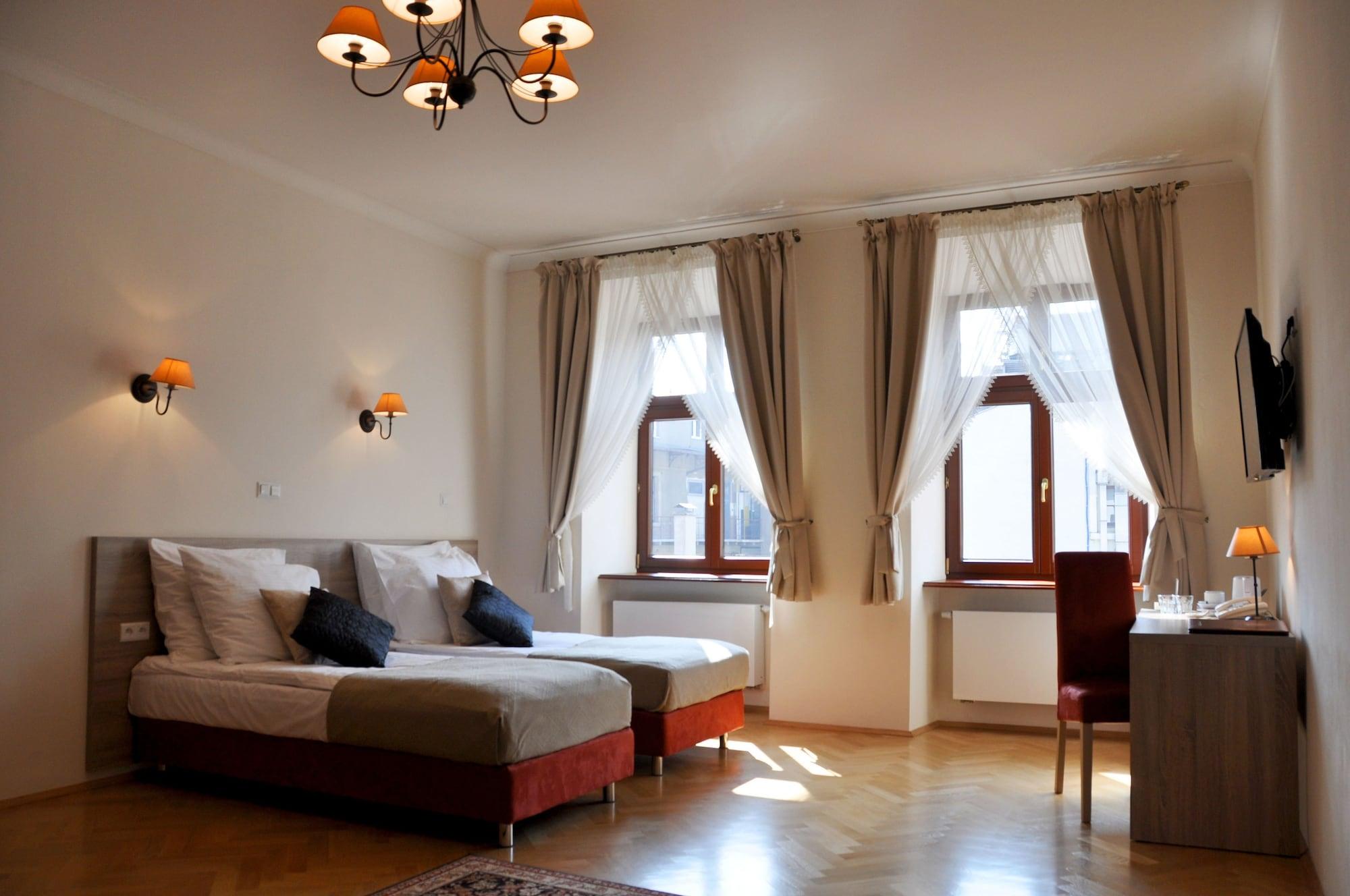 Hotel Santi Красков Екстериор снимка