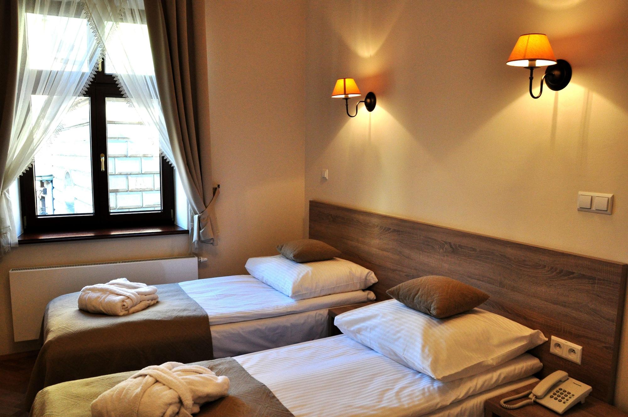 Hotel Santi Красков Екстериор снимка