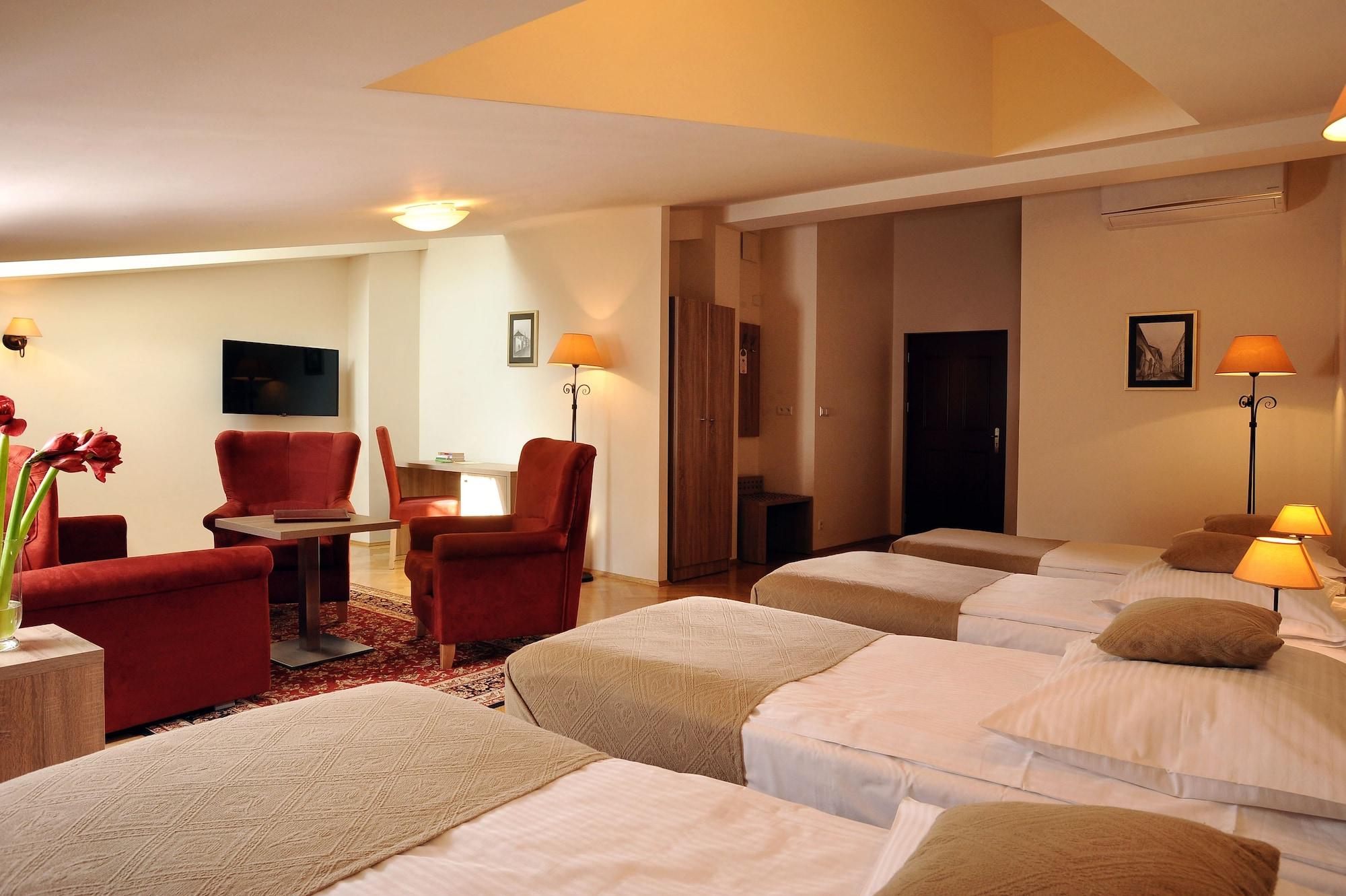 Hotel Santi Красков Екстериор снимка