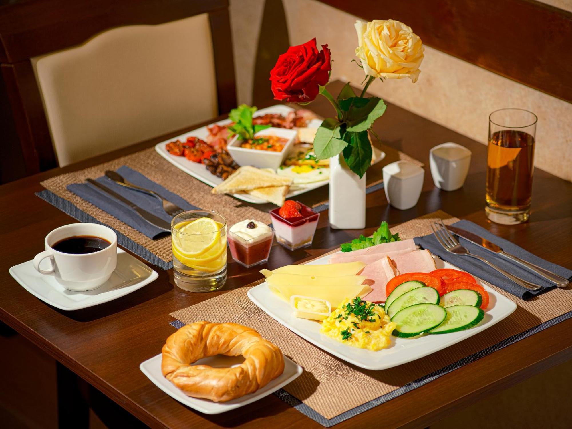 Hotel Santi Красков Екстериор снимка