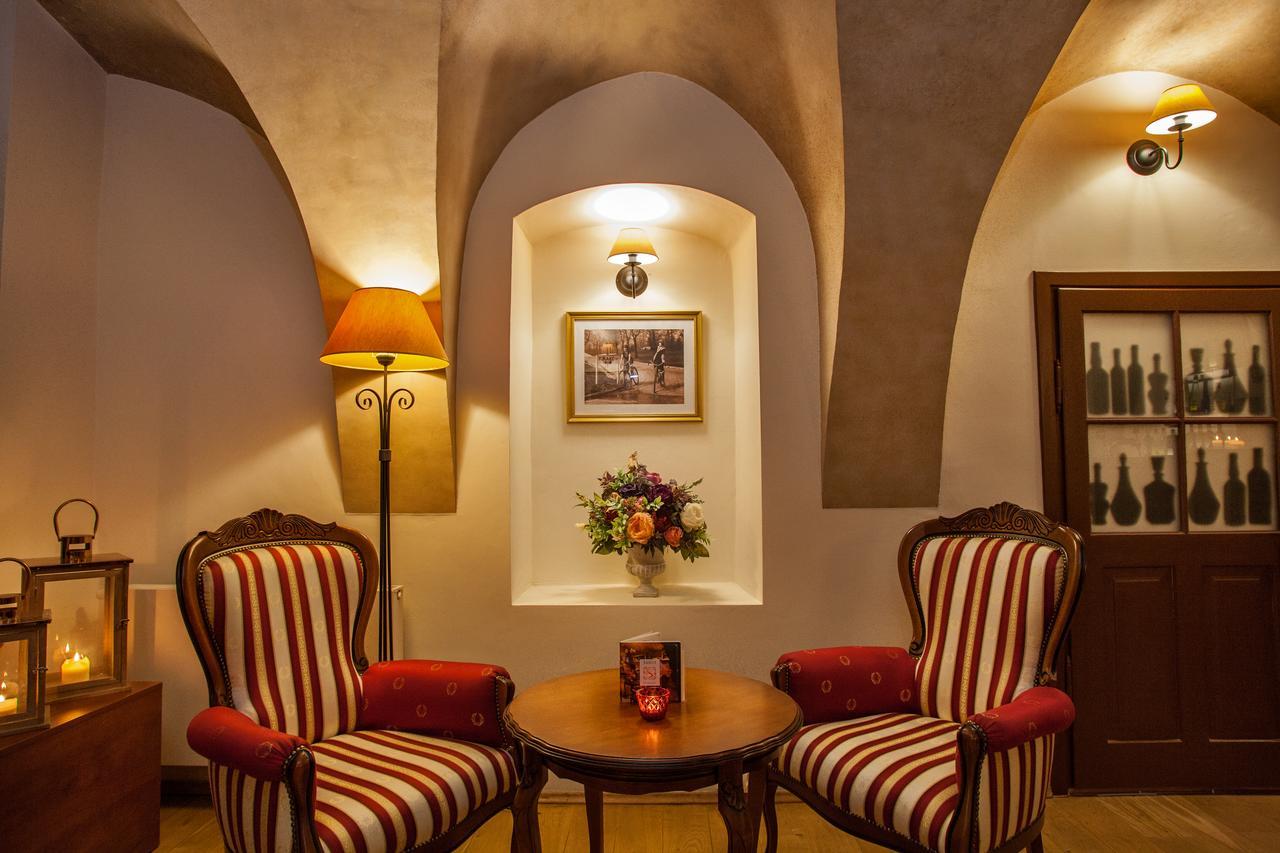 Hotel Santi Красков Екстериор снимка