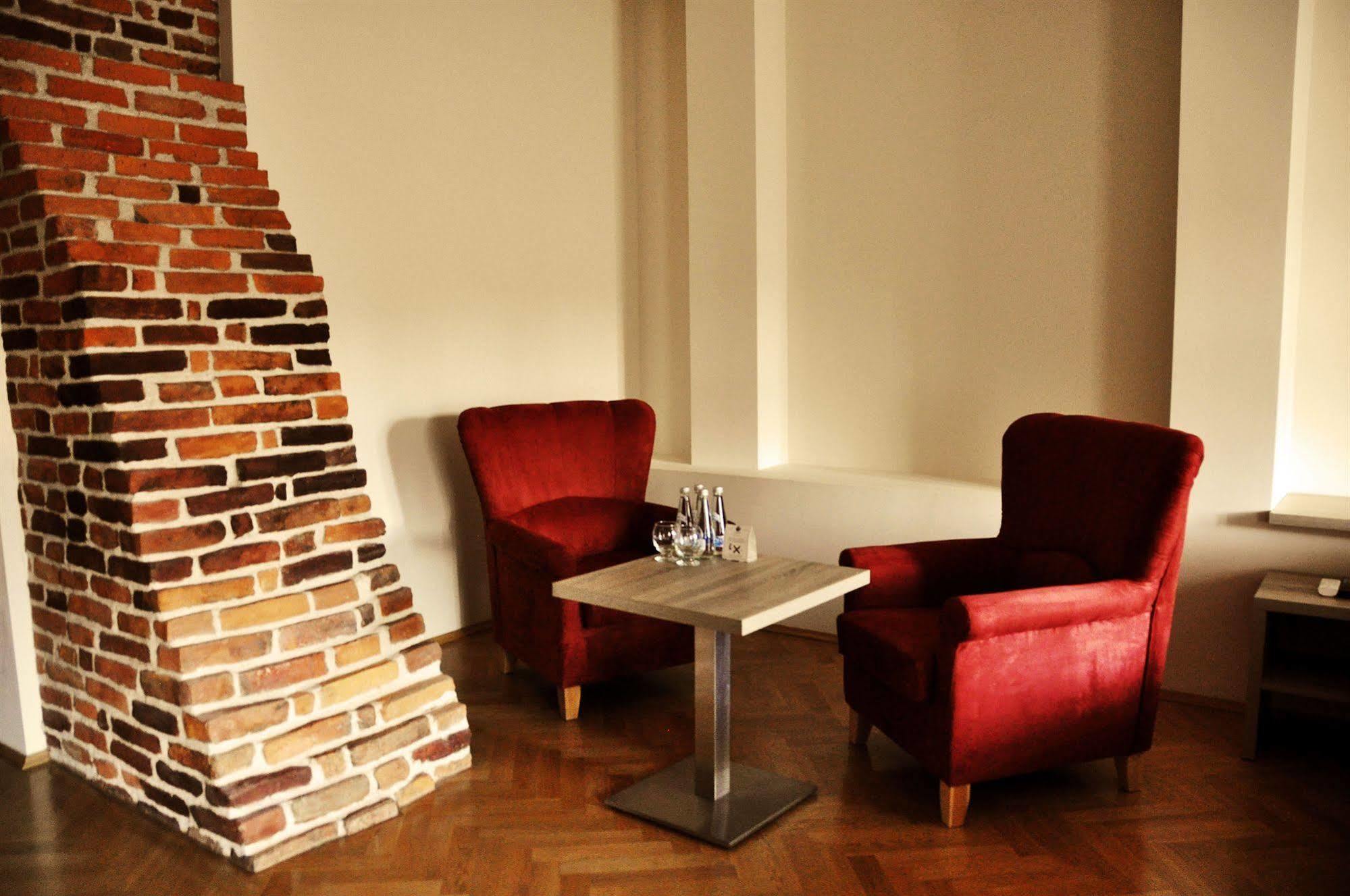 Hotel Santi Красков Екстериор снимка